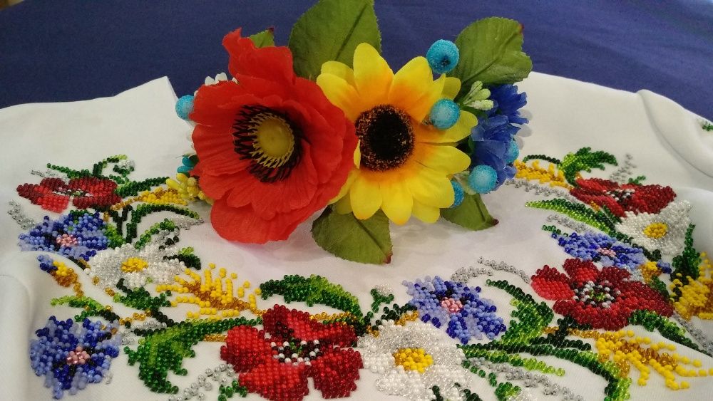 Вишите бісером плаття