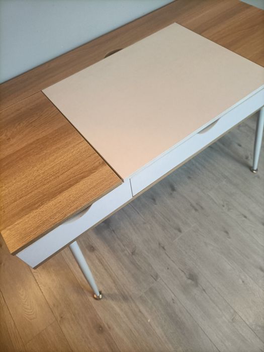 Eleganckie biurko styl skandynawski