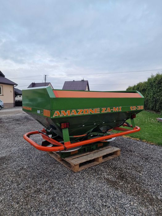 Rozsiewacz Amazone ZA-M