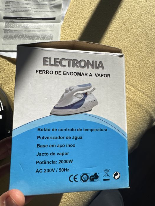 Ferro Engomar Electronia 2000w