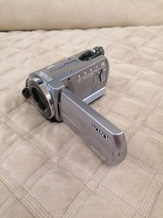 Відеокамерв Sony Handycam DCR-SR72
