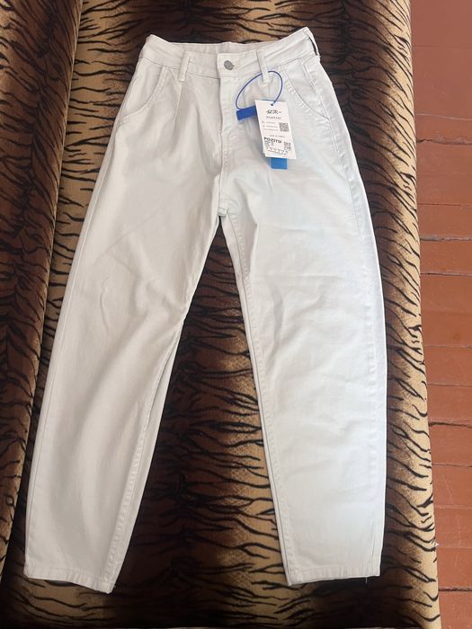 Штани жіночі білі