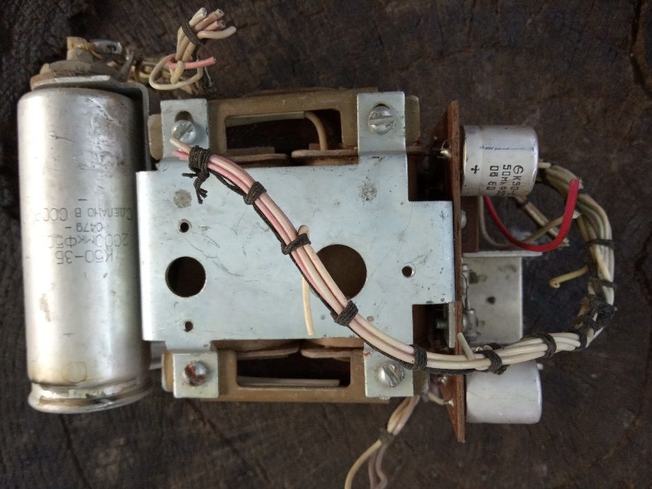 Продам трансформатор с выпрямительным мостиком (силовой блок) от магни