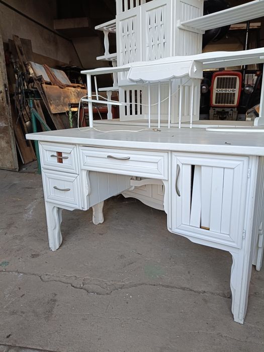 Biurko i szafka drewniane