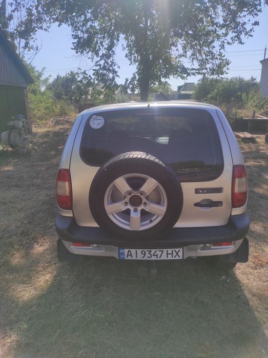 Продам ниву Chevrolet