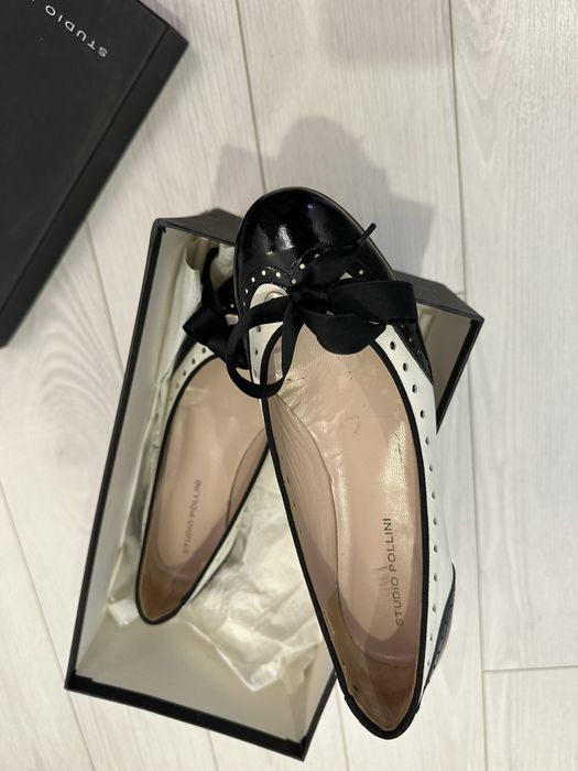 Жіночі балатки Studio Pollini