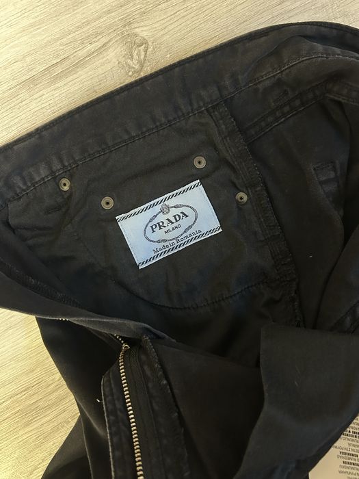 Чоловічі штани Prada