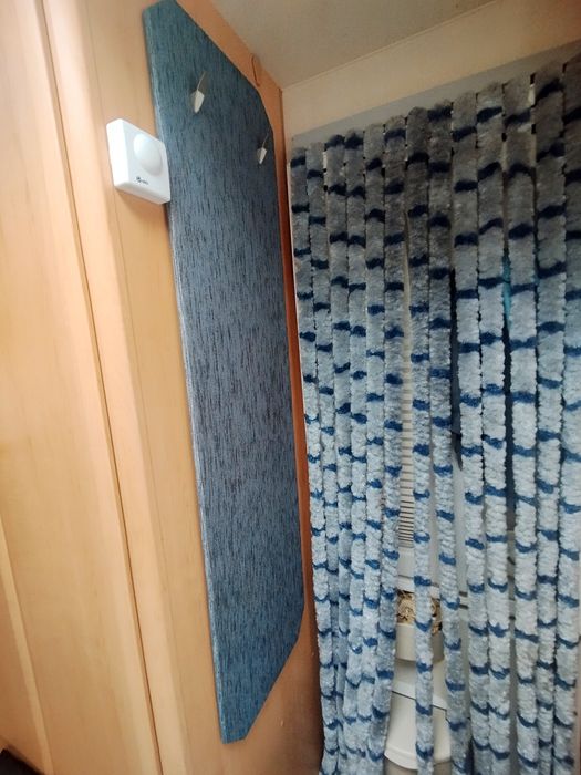 HOBBY Oryginalny panel wejściowy z dwoma wieszakami do przyczepy kemp.