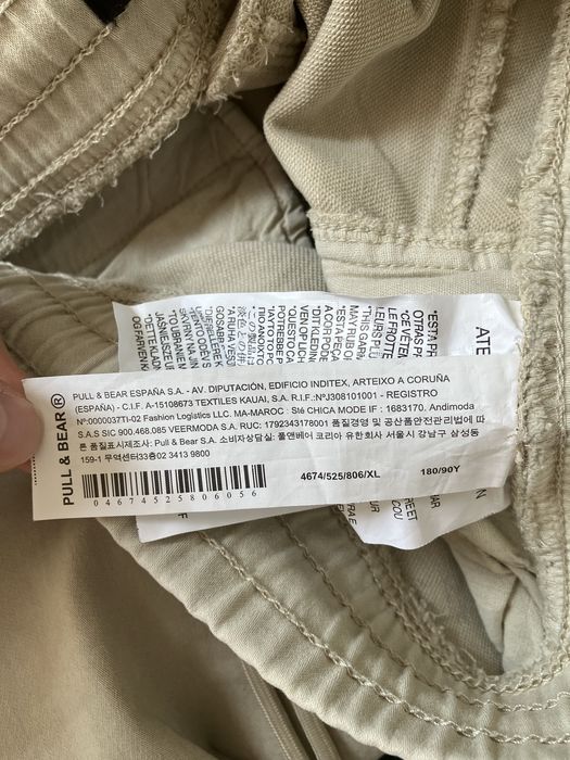 spodnie joggery chinosy męskie beżowe pull&bear