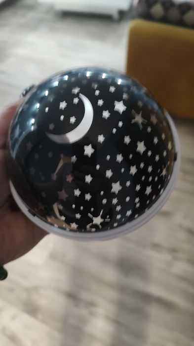 Lampka projektor gwiazd