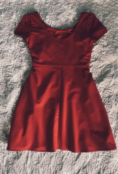 Czerwona Dzianinowa Sukienka XS