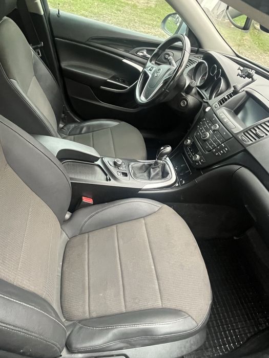 Sprzedam OPEL INSIGNIA 2.0