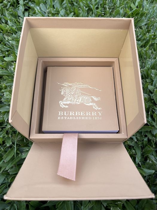 Relógio Burberry Swiss Made – Preto – Como Novo – Elegante