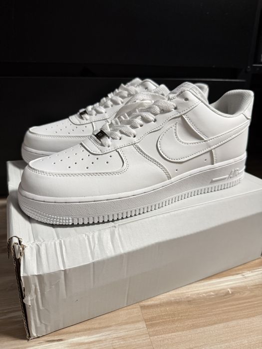 tranpki nike 43 white