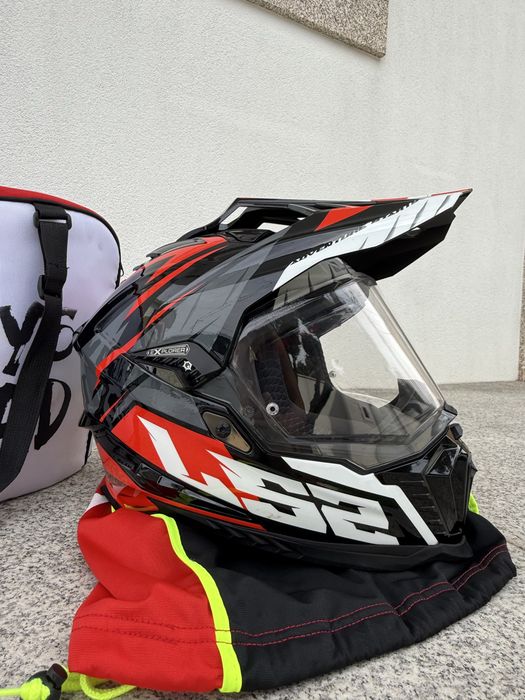 Capacete LS2 MX701 Explorer