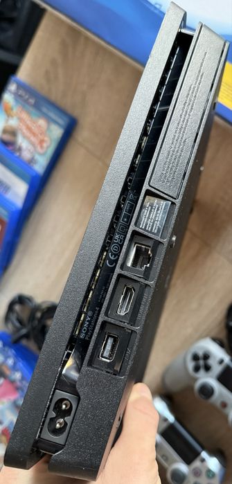 Konsola Ps4 Slim 2216 PlayStation 4 + Gry Pady VR Fortnite Roblox Minecraft