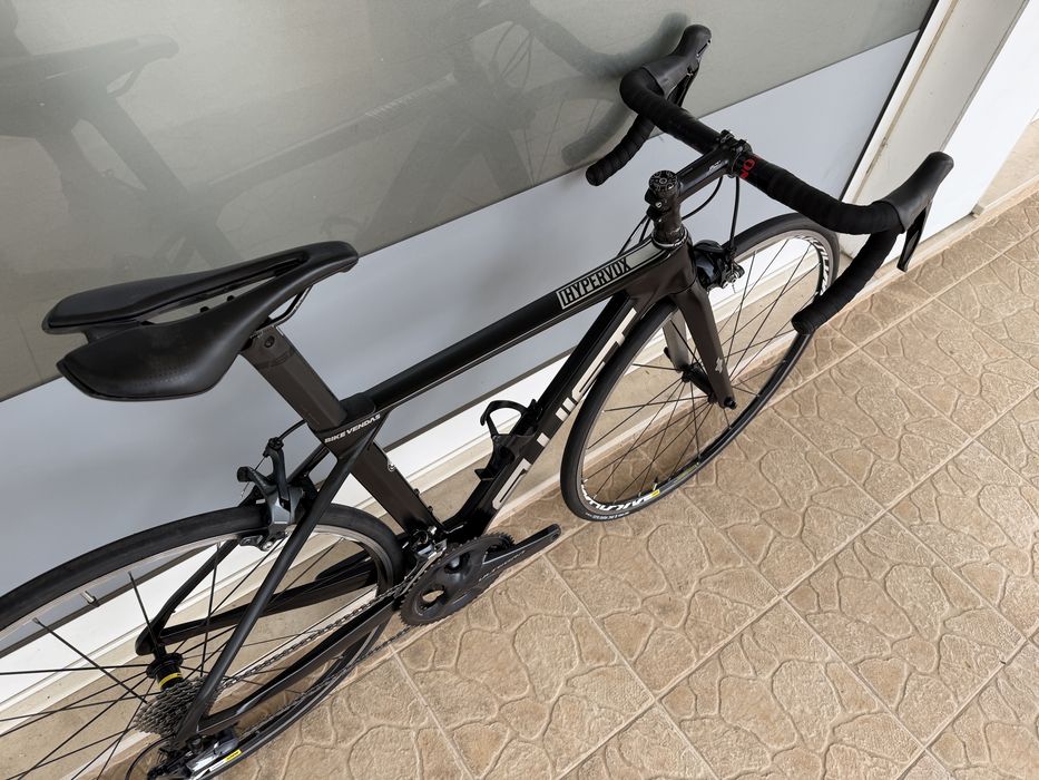 Bicicleta de estrada em carbono - XXS - Bem equipada