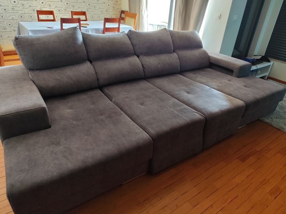 Sofá cama com chaise long