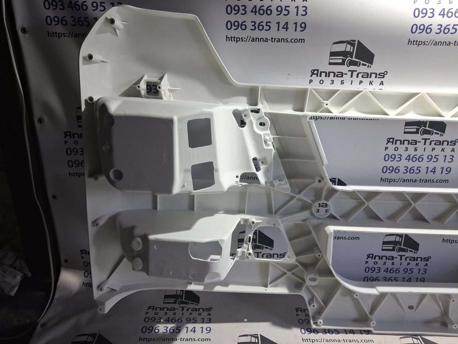 Бампер MAN TGX /новий/