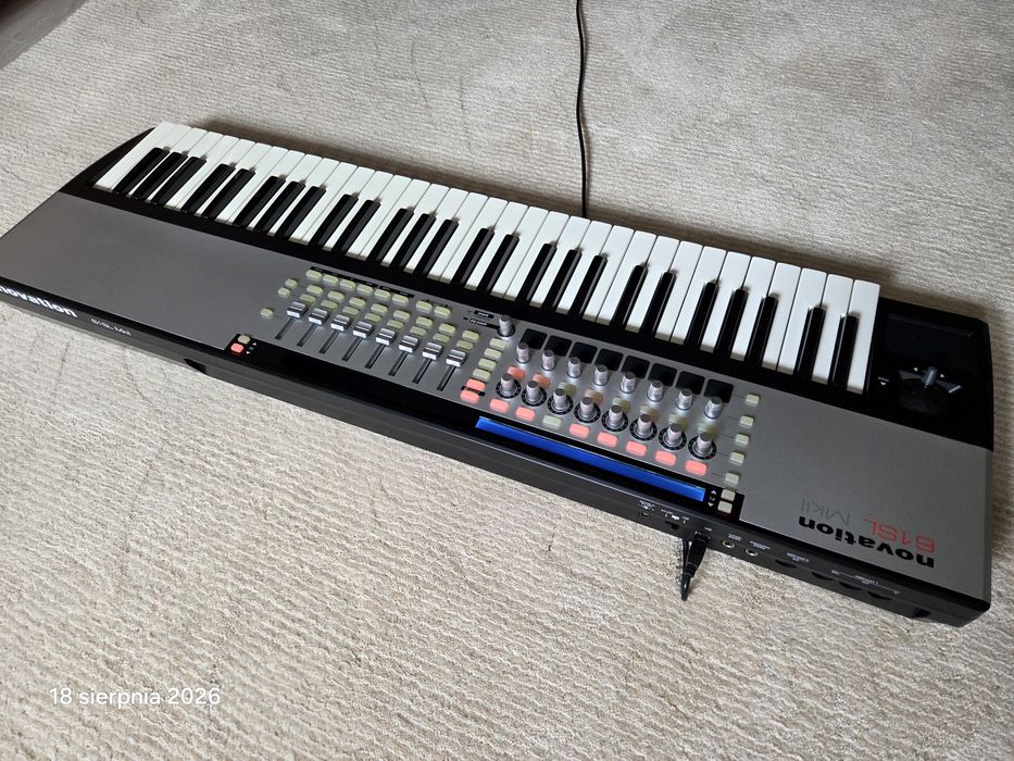 Keyboard-Klawiatura sterująca Midi  NOVATION 61SL MK2