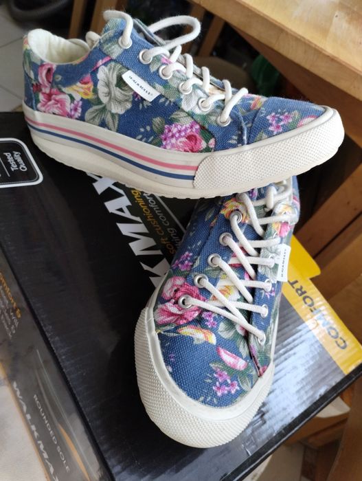 Walkmaxx w kwiaty róż 37