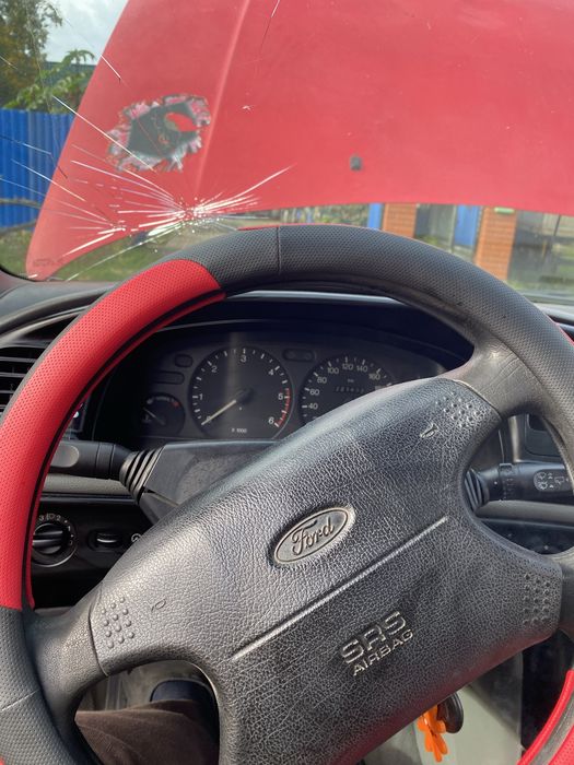 автомобіль Форд Мондео
