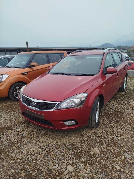 Разборка Кіа Сід Шрот Kia Ceed Киа Сид запчастини б/у 1,6