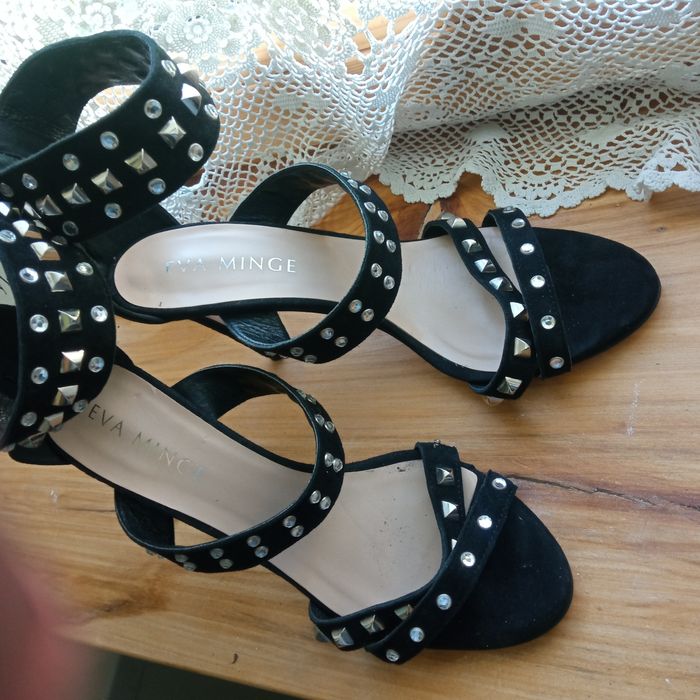Szpilki Eva Minge sexy i wygodne buty
