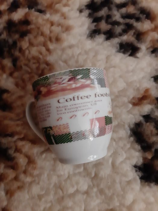 Chávena de café e Pires Happy Casa