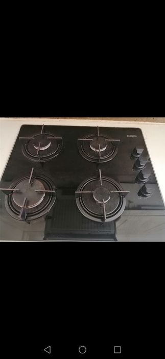 Placa de gás Zanussi em excelentes condições