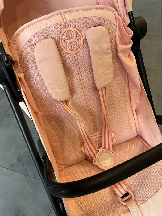 Прогулянкова колясочка cybex breezy