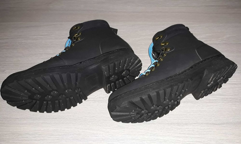 Zimowe buty męskie trekkingowe - czarne - 41