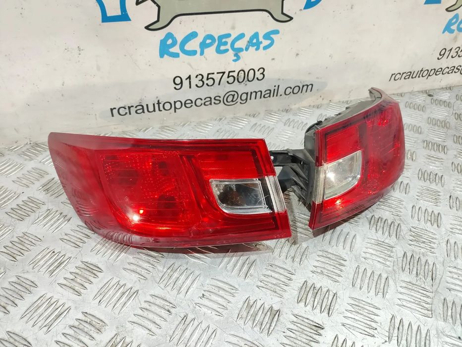 Farolim Farolins Traseiro Trás Esquerdo Direito Renault Clio IV 4