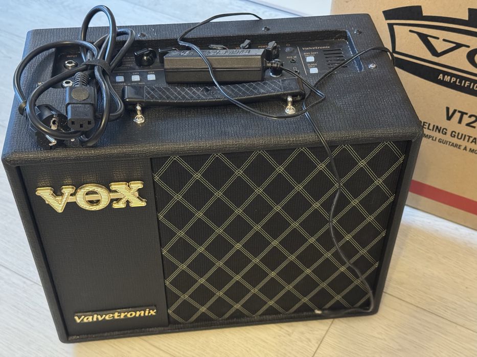 Комбік VOX VT20x