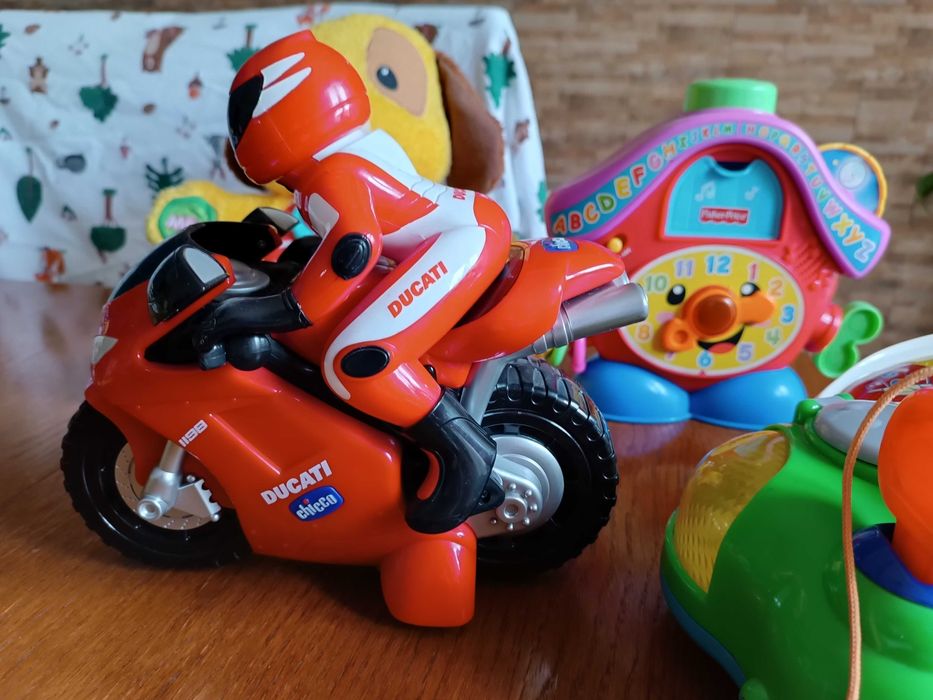 Brinquedos para bebé