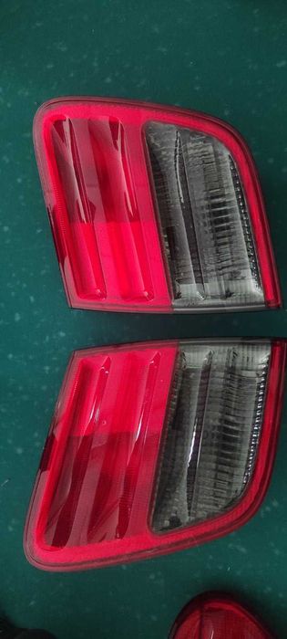 Ліхтарі на Мерседес Бенц Е класу 210