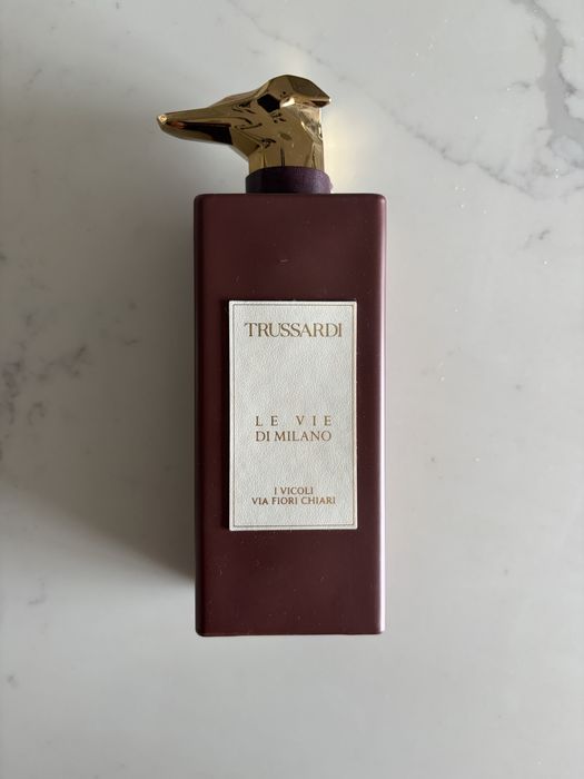 Trussardi le vie di milano i vicoli via fiori chiari