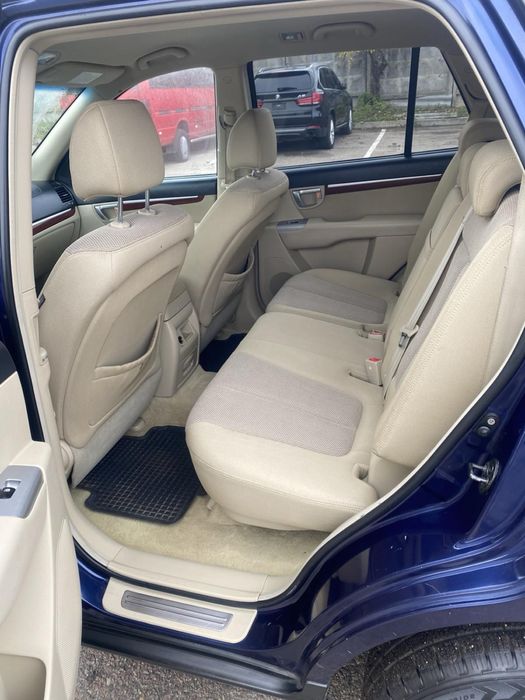 Продам машину для военного hyndai Santa-fe