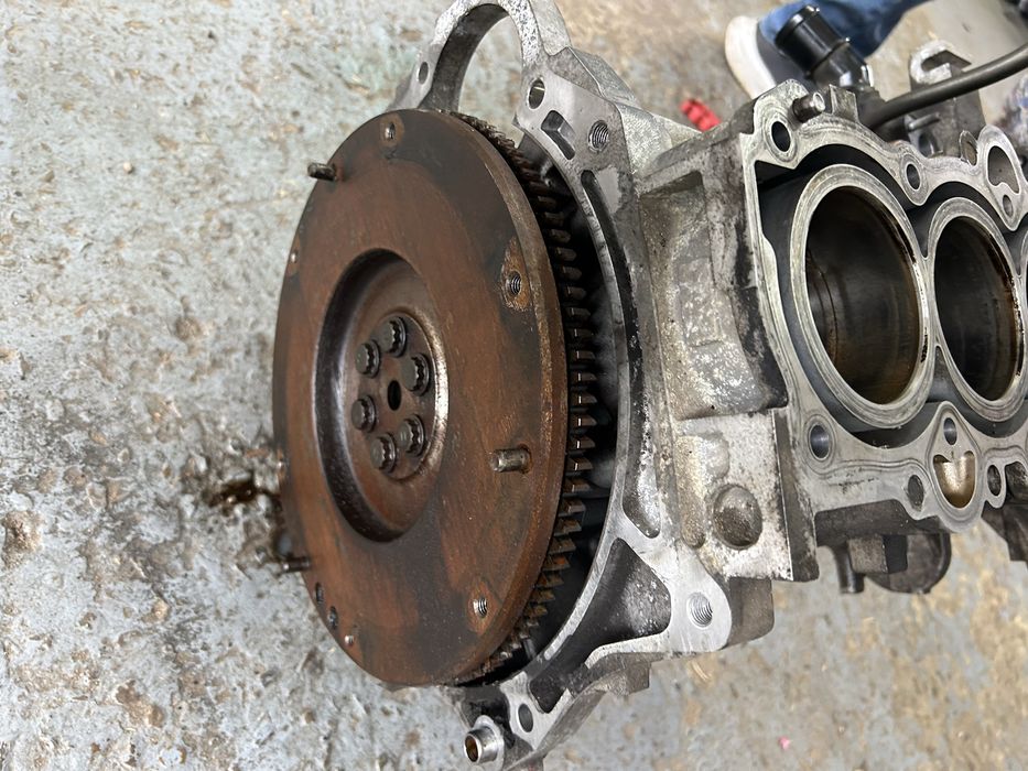 Пеньок мотора Hunday kia G4FA блок колінвал шатуни 1.4бензин