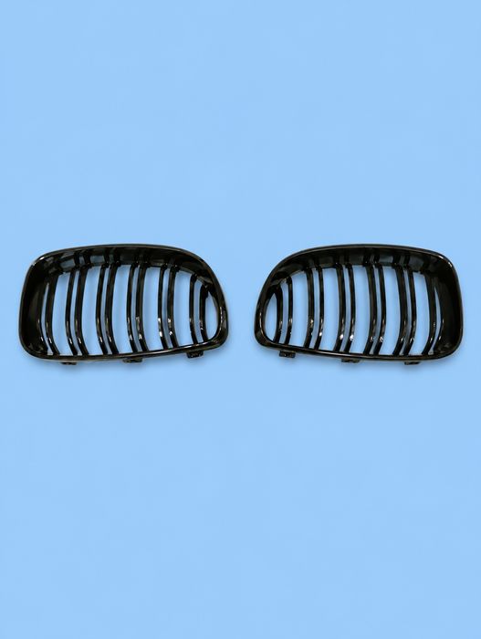 Nerki atrapa grill czarny połysk do BMW 1 E81 E82 E87 E88 PoLift