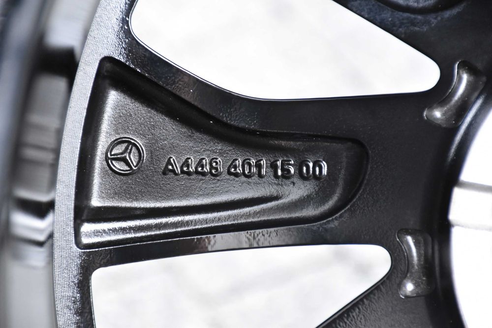 Koła zimowe OEM Mercedes V KLASA W447 W448 VITO Viano 18" NOWE Pirelli MO Vito Tourer