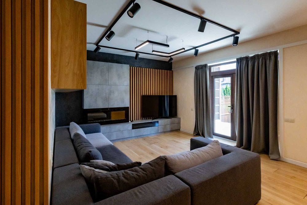 Оренда таунхауса 215 м² у КМ «Блакитна Лагуна» (Осокорки) | 3 спальні, гараж, пляж, охорона