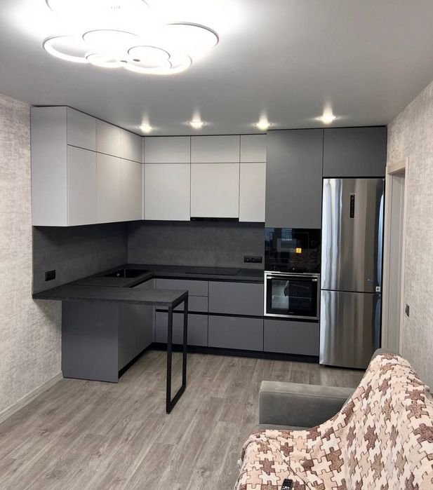 Продам кухню с техникой