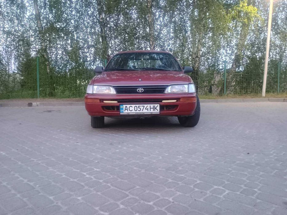 Продам тойоту короллу Е100  1.3XLI 16V 1994 р. в універсалі