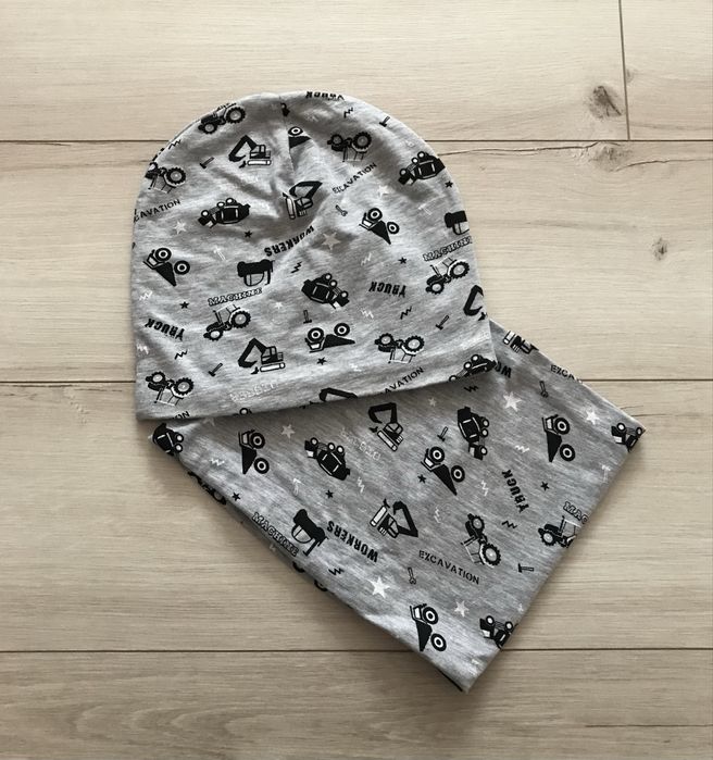 Комплект  шапка із хомутом на весну та осінь для хлопчиків  98/104/110