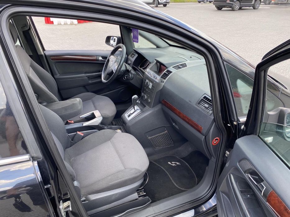 Opel zefira avtomat