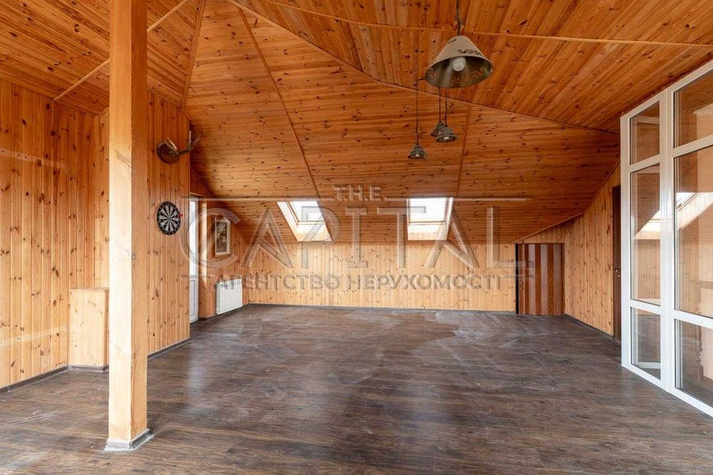 Продаж будинку 270 м Осокорки — 3 поверхи, 5 соток, готовий для життя