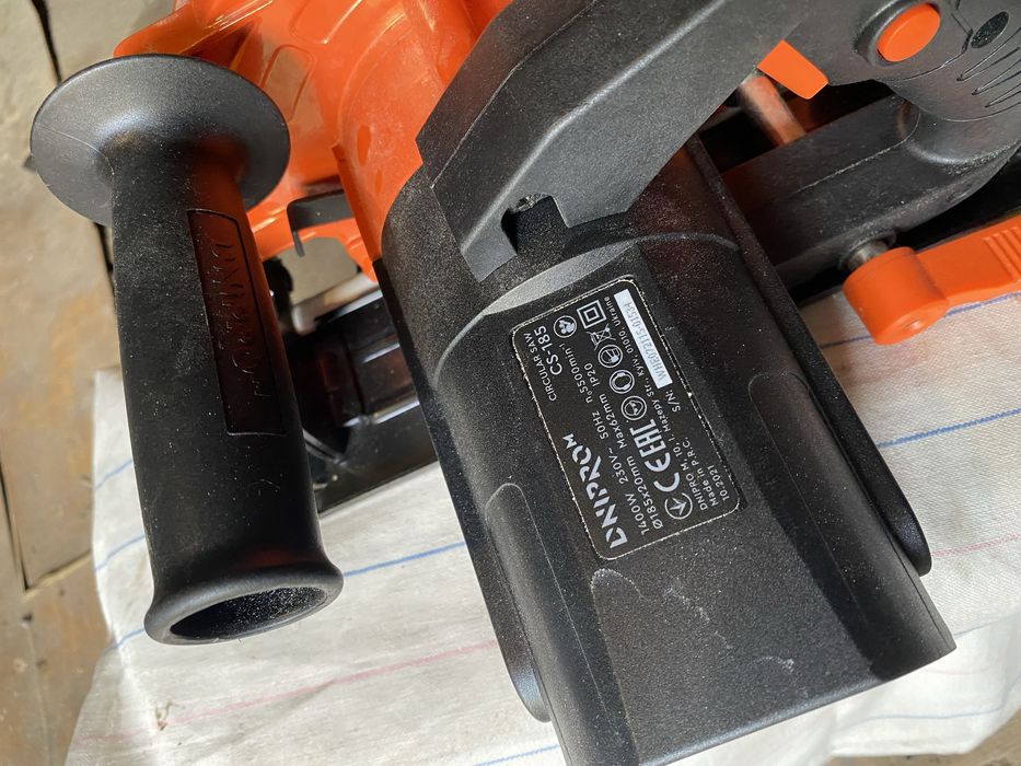 Срочно! Циркулярная пила днипро м новая