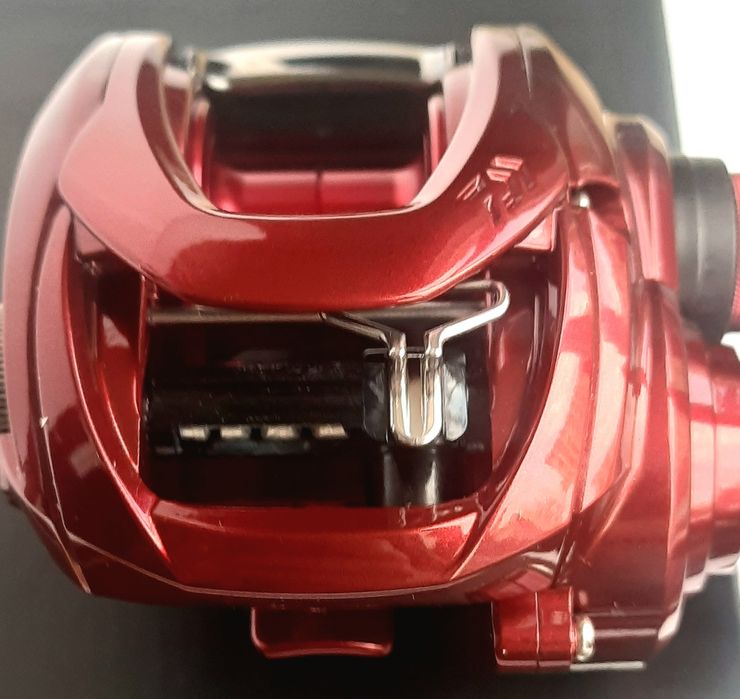 Котушка Daiwa Salamandura (Tatula) SV TW мультиплікаторна ліворука