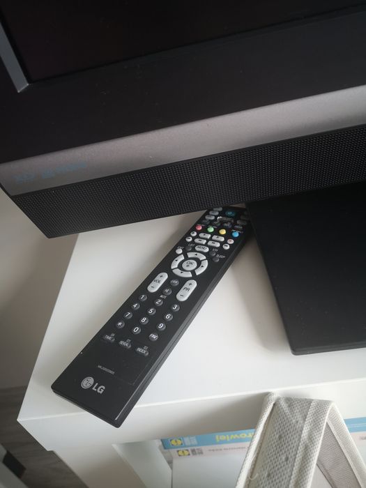 Telewizor LG  32 cale